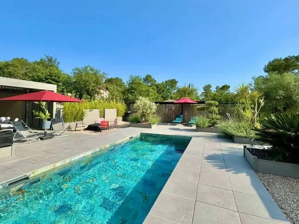Maison 5 pièces 194 m²