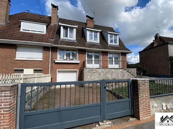 Maison 6 pièces 144 m²