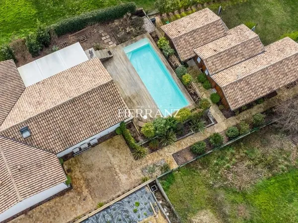 Propriété avec gîtes à vendre proche Bordeaux Maison 300 m