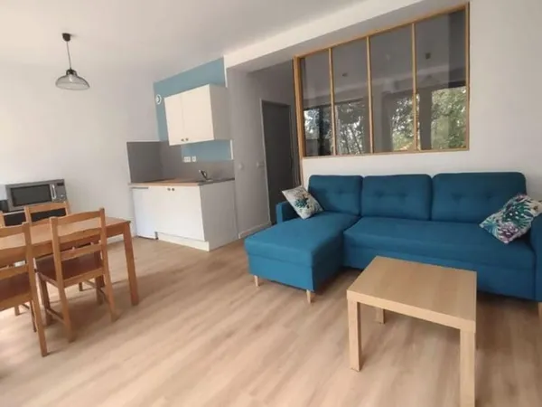T2 récent meublé avec terrasse privée vue sur parc