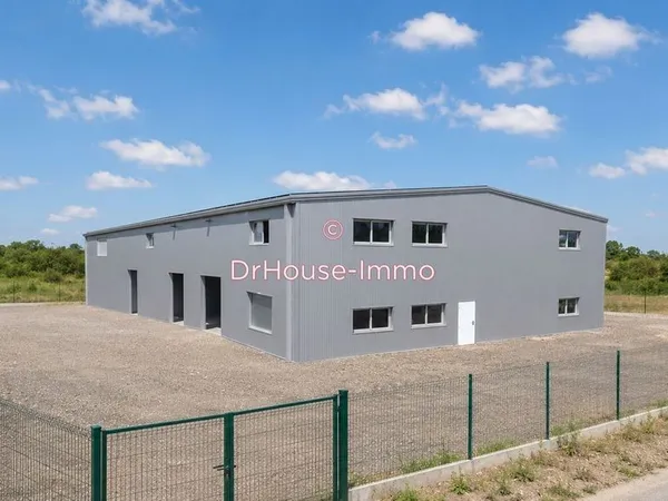 Local 982 m²