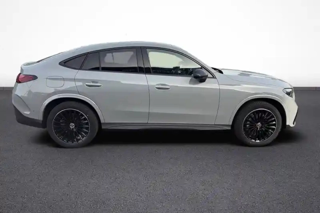 Mercedes Glc coupe 300 e hybrid eq 9g-tronic 4matic — photo 44