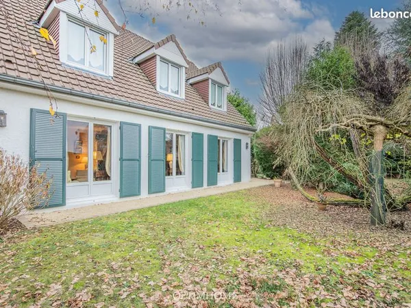 Maison 6 pièces 144 m²