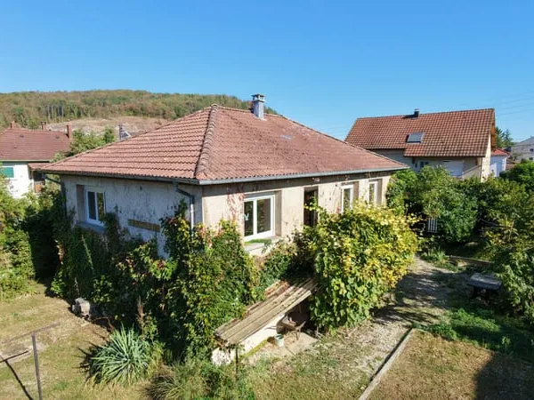 Maison à rénover à Voujeaucourt