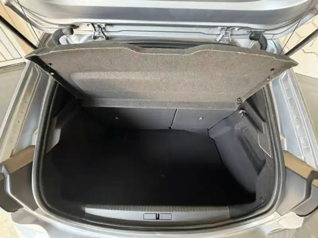 Peugeot 208 puretech 100 s&amp;s bvm6 — photo 13