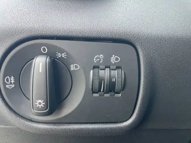 Audi A1 1.0 tfsi ultra 82 — photo 50