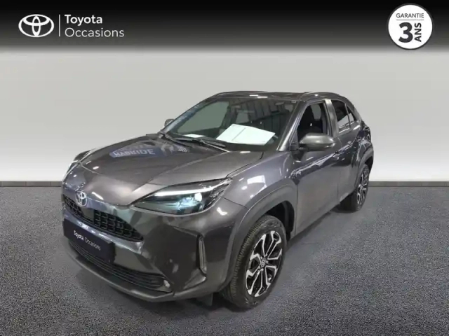 Toyota Yaris cross 130h design my25