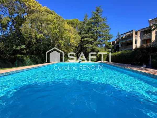 HAMEAU DE LA TORSE - TRÈS BEL APPARTEMENT LUMINEUX AVEC TERRASSE, CAVE ET PISCINE