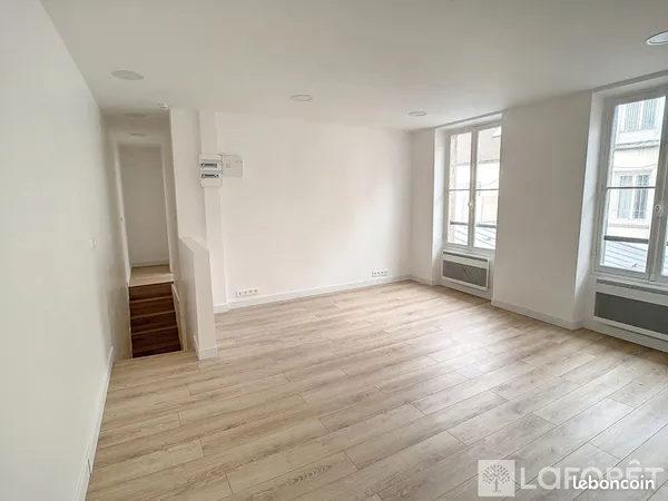 Bureaux 64 m² BRUNOY
