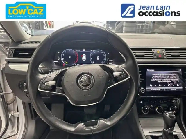 Skoda Superb combi 2.0 tdi 150 scr dsg7 — photo 12