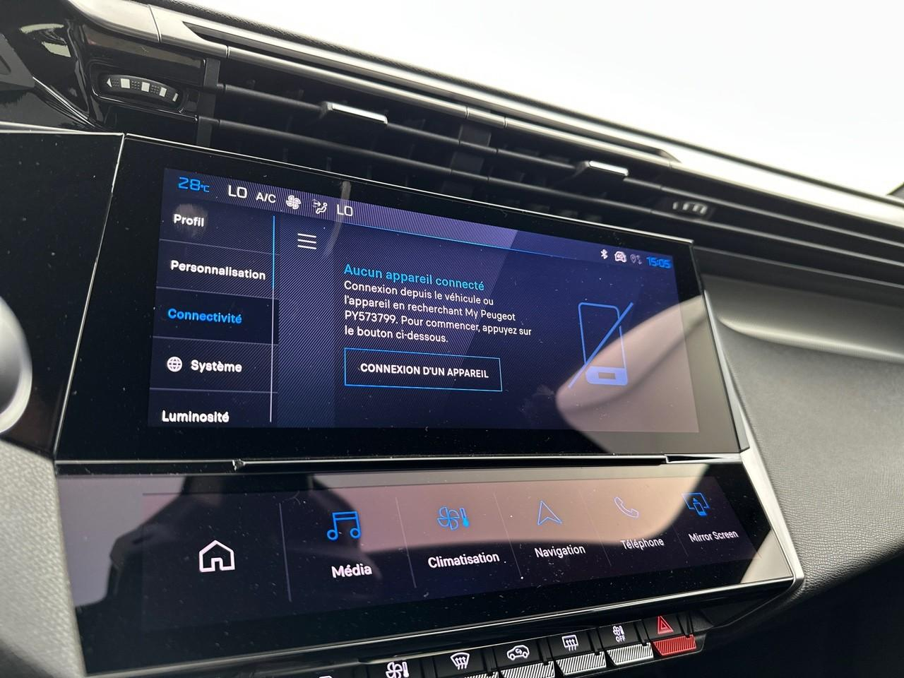 Peugeot 408 phev 225 e-eat8 gt — photo 24