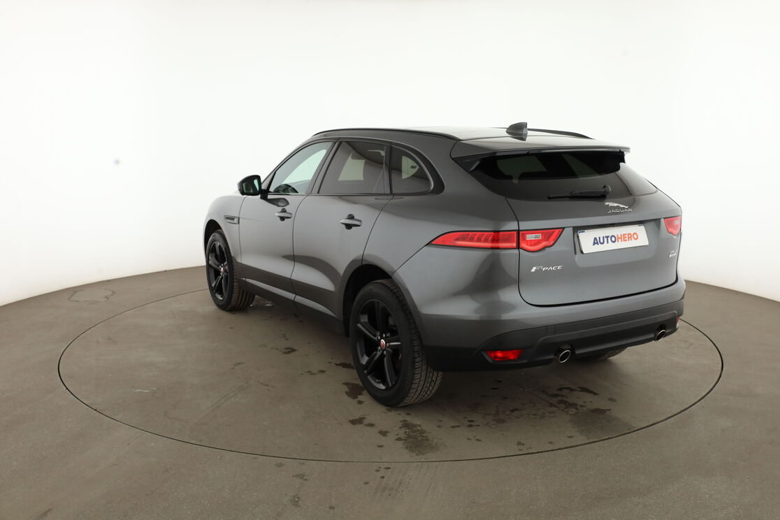 Jaguar F-Pace 2.0 d Prestige 4x4 BVA — photo 3
