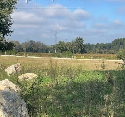 Terrain à bâtir de 551 m² à ALLEINS (13)