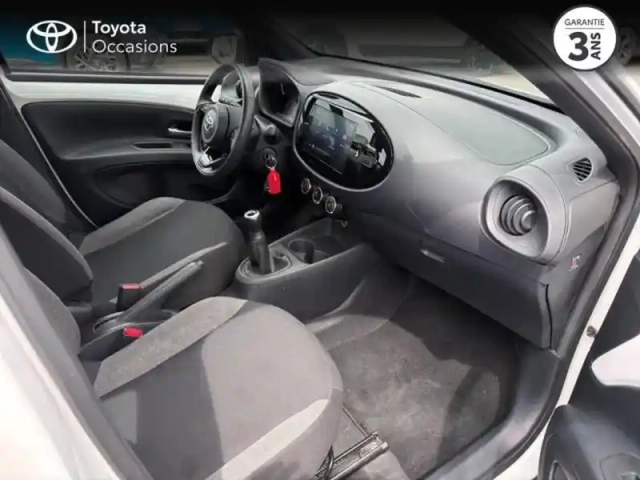 Toyota Aygo X 1.0 vvt-i 72ch dynamic — photo 6