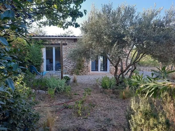 Studio 1 pièce 28 m²