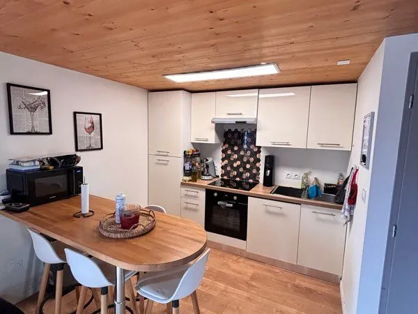 T2 48 m² AVEC GRANDE TERRASSE, PARKING ET CLIM RÉVERSIBLE - VARANGÉVILLE