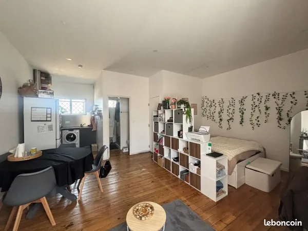 Studio 1 pièce 31 m²
