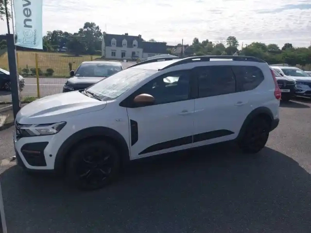 Dacia Jogger eco-g 100 5 places — photo 1