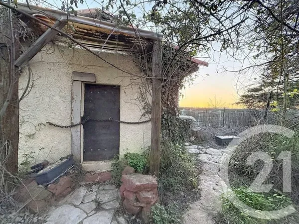 Terrain 1204 m²