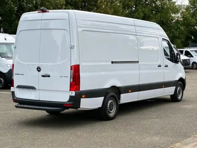 Mercedes Sprinter 317 cdi fourgon 43s l3h2 14m3 — photo 6