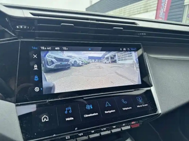 Peugeot 408 phev 225 e-eat8 — photo 44