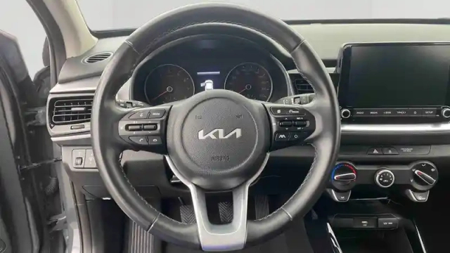 Kia Stonic 1.0 t-gdi 100 ch bvm6 — photo 16