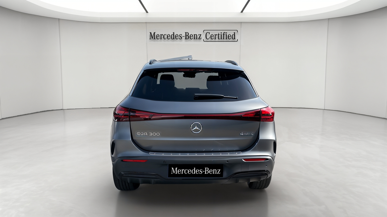 Mercedes EQA 300 4Matic — photo 4