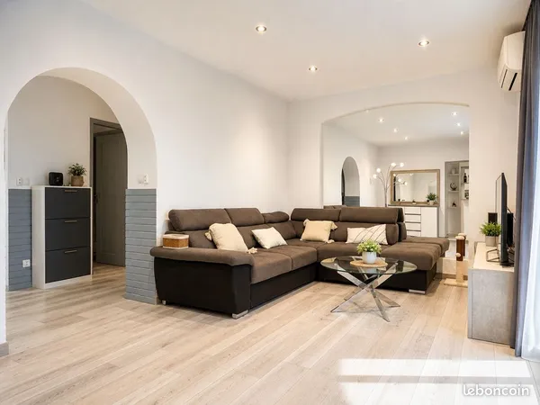Appartement en rez-de-chaussée - Élégance, calme et confort au coeur de Marignane