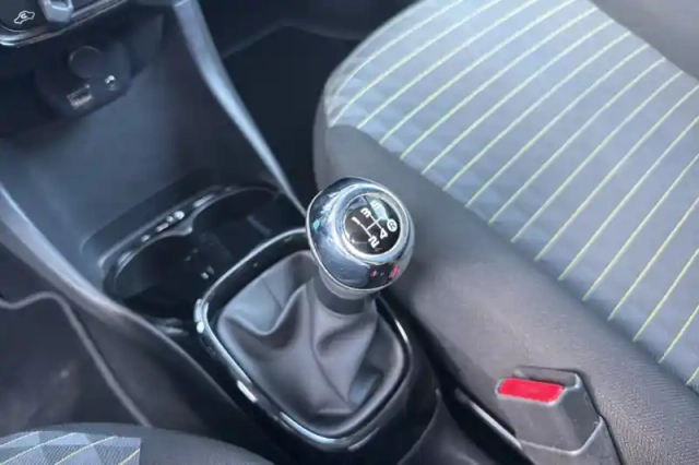 Peugeot 108 vti 72ch s&amp;s bvm5 — photo 24