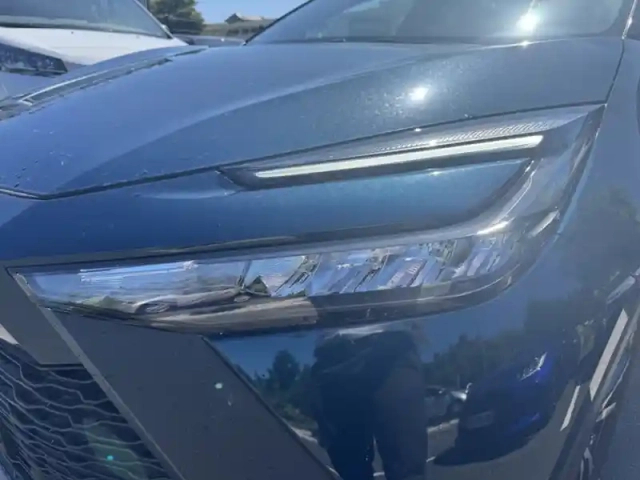 Toyota C-Hr 1.8 hybride 140 design ng 14 — photo 13