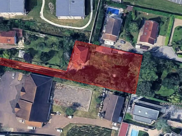 Terrain industriel 2056 m²