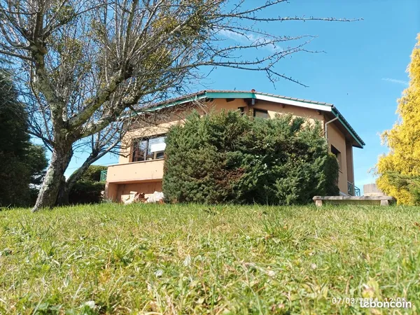Villa 5 pièces 160 m²