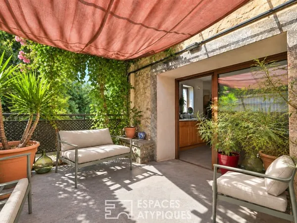 Maison de village rénovée avec terrasse