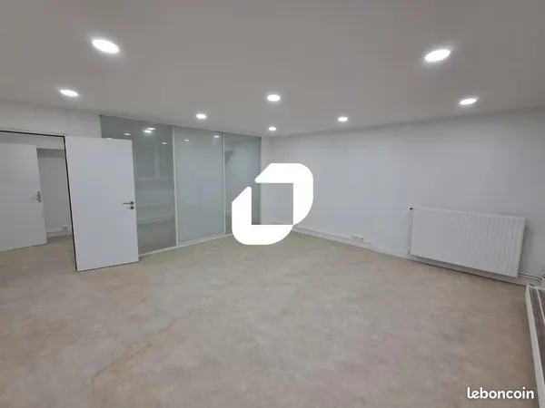 Bureaux 173 m²