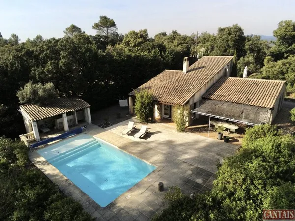Hôtellerie et restauration Vente Toulon   702000€