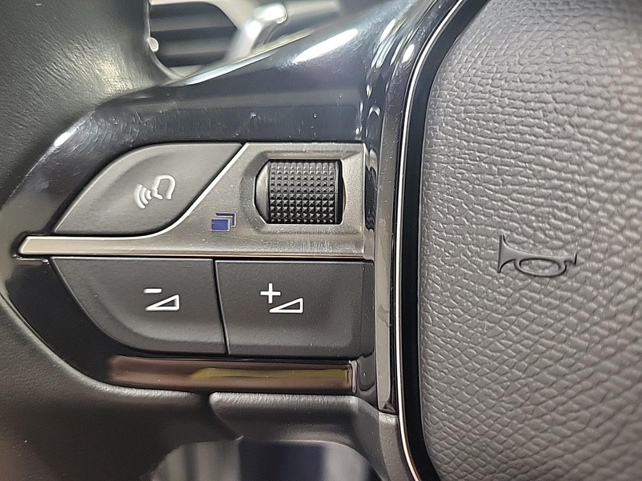Peugeot 5008 bluehdi 130ch s&s eat8 allure pack — photo 21