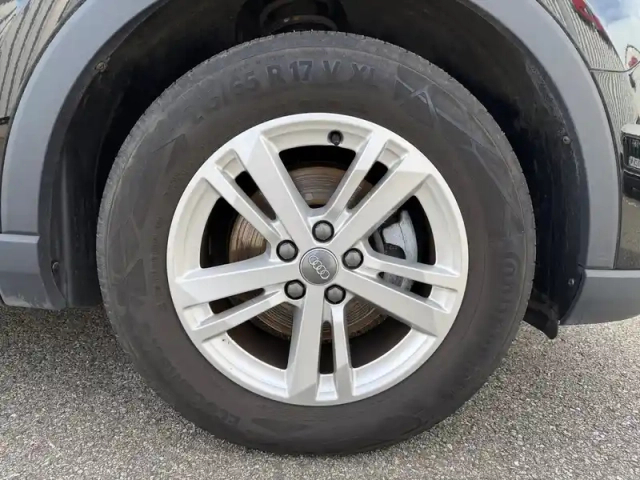 Audi Q3 35 tfsi 150 ch — photo 19