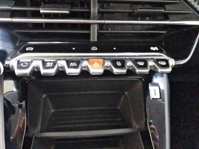 Peugeot 208 hybrid 100 e-dcs6 — photo 53