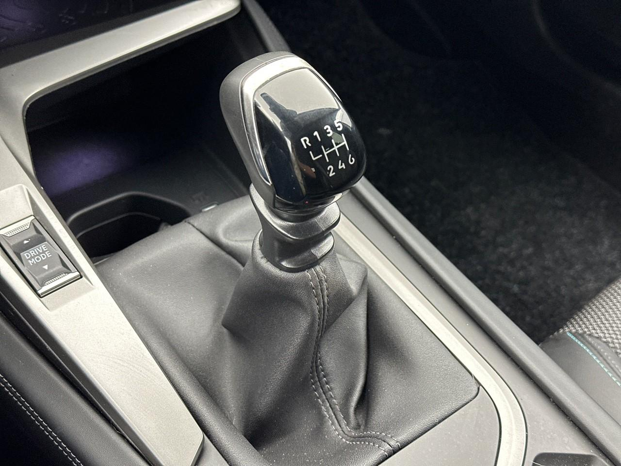 Peugeot 308 puretech 130ch s&s bvm6 allure pack — photo 31