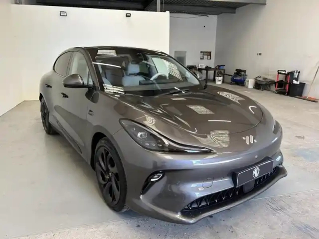 Mg Im6 ev 751ch - 100kwh 4wd — photo 3