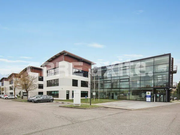 Bureau 2266 m²