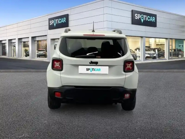 Jeep Renegade 1.6 i e.torq evo s&amp;s 110 ch brooklyn edition — photo 4