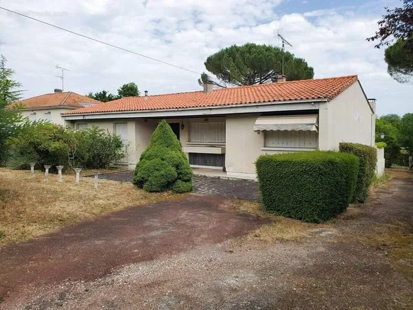 À Champniers, un bien à transformer... avec des aides à la clé