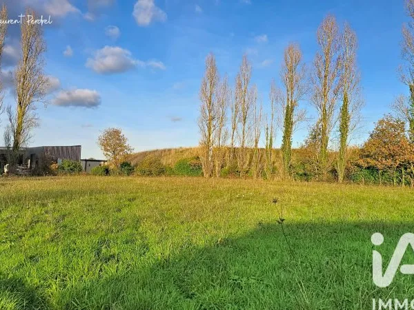 Terrain 1590 m²