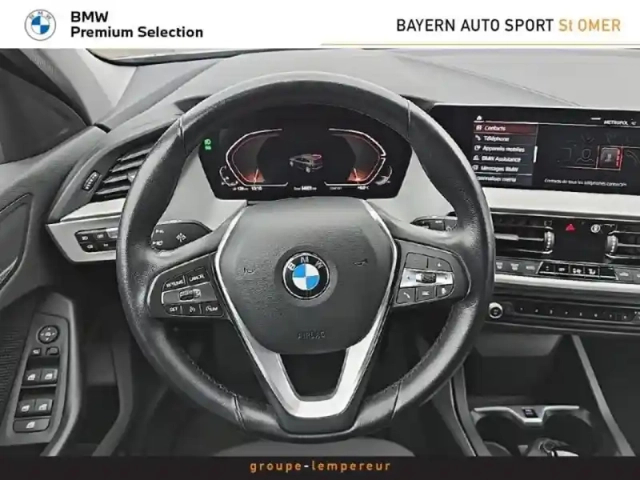Bmw Serie 1 série 1 116ia 109ch m sport design dkg7 — photo 4
