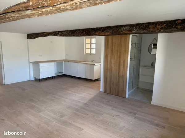 Maison rénovée 130 m² - 3 chambres - Terrain 875 m² - Loupiac