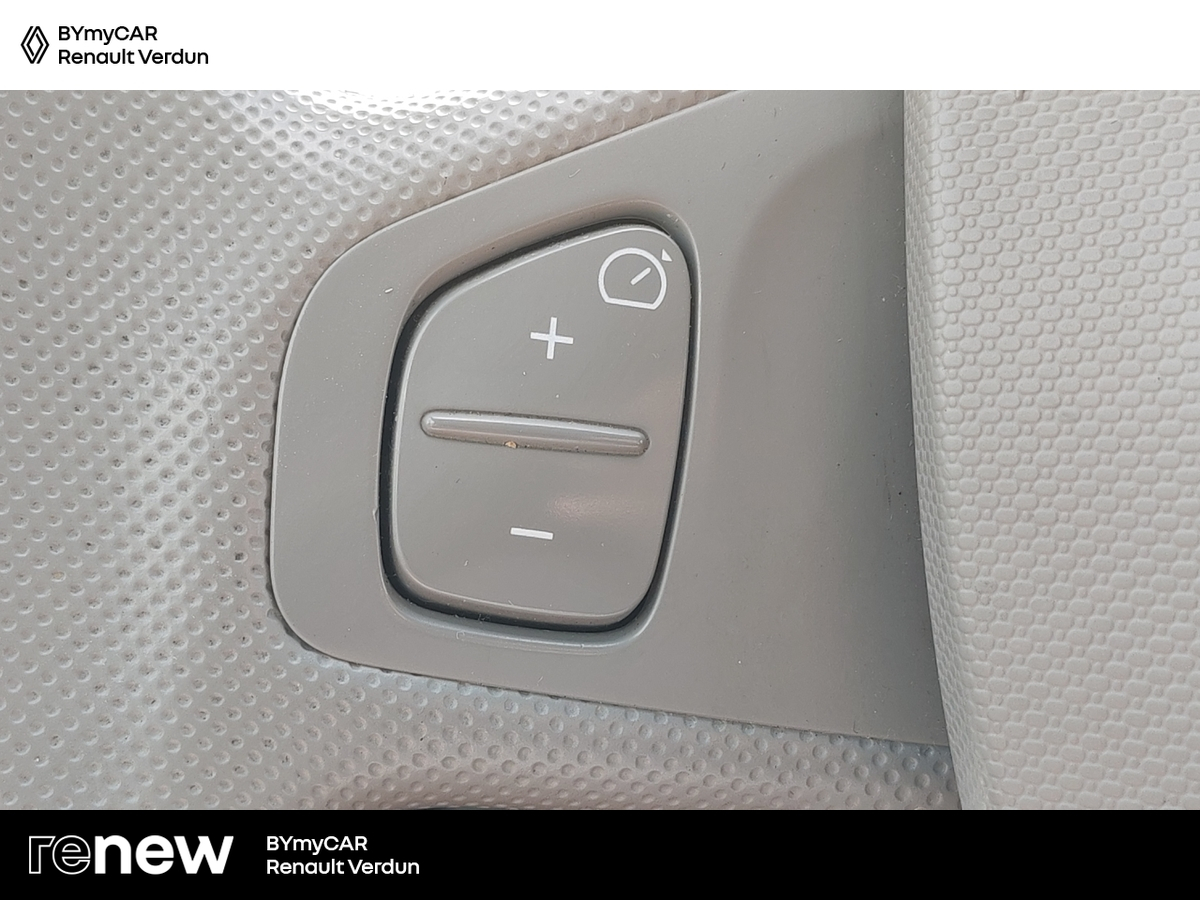 Renault Zoe R90 — photo 16