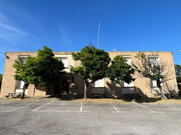À LOUER - BUREAUX DE 400 m² À MANOSQUE (ZI Saint-Joseph)