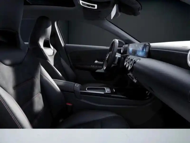 Mercedes Classe A 200 amg line — photo 10