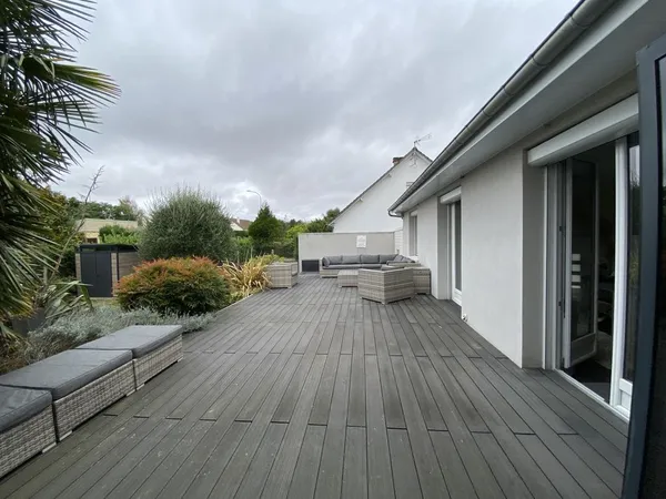 Maison de luxe 11 pièces 243 m²